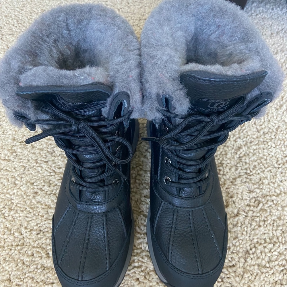 Black Uggs Winter